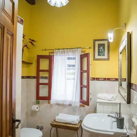 Bed & Breakfast La Aldaba, Antigua Casa De Labor *